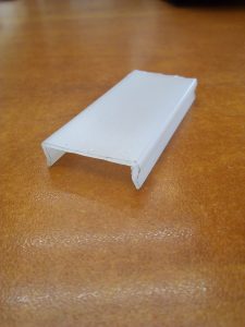 מכסה-פלסטיק-לפרופיל-תאורה